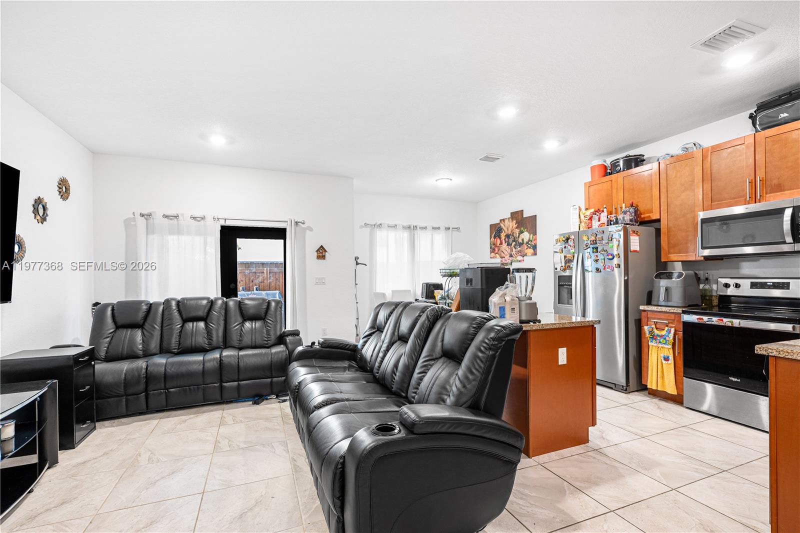 13324 Southwest 250th Street Homestead, FL 33032 - Photo 6 of 34