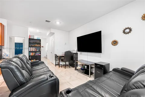 $450,000 | 13324 Southwest 250th Street, Homestead, FL 33032