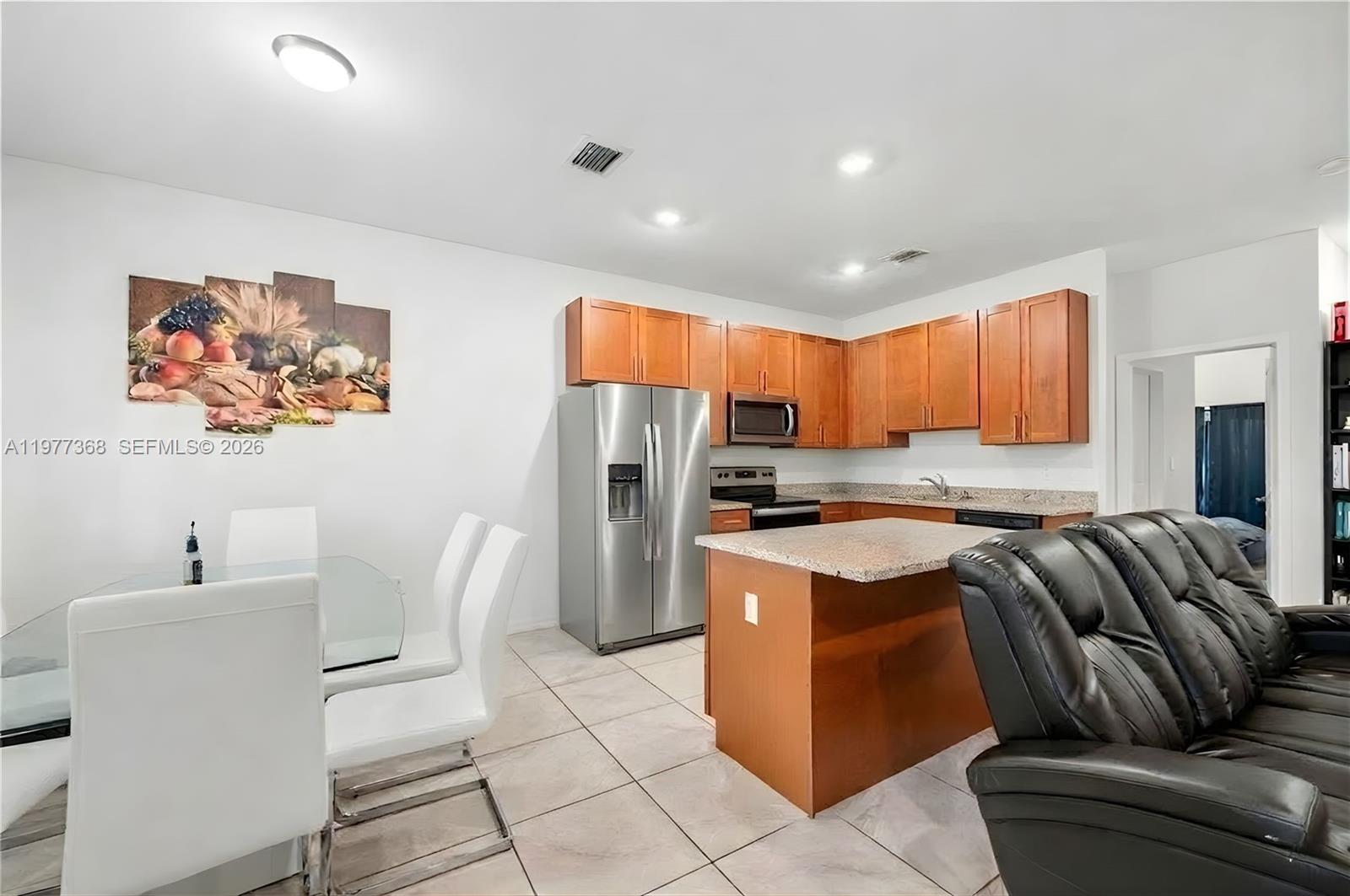 13324 Southwest 250th Street Homestead, FL 33032 - Photo 9 of 34
