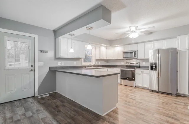 $169,900 | 1707 Hollywood Avenue, Evansville, IN 47712