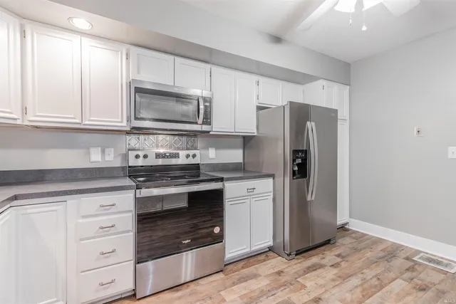 $169,900 | 1707 Hollywood Avenue, Evansville, IN 47712