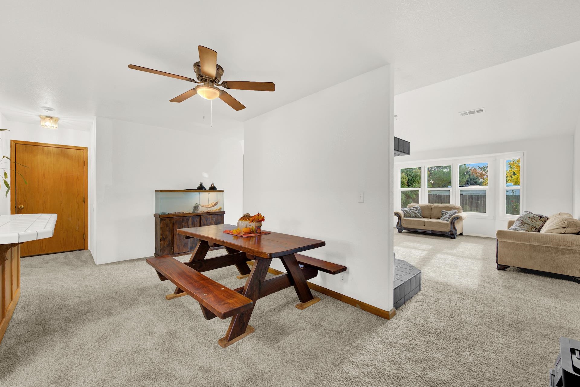 9885 Ashurst Street Proberta, CA 96078 - Photo 19 of 58