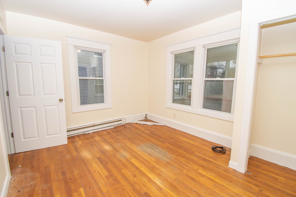 40-42 Mazarin Street Springfield, MA 01151 - Photo 6 of 14 Gallery Image 6