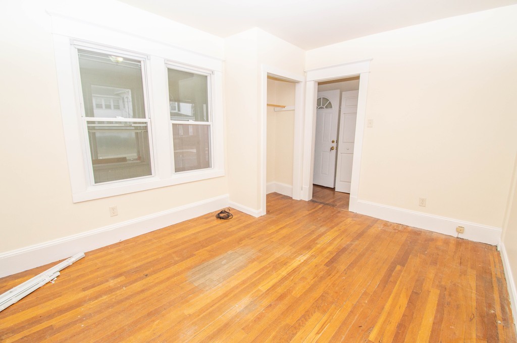 40-42 Mazarin Street Springfield, MA 01151 - Photo 7 of 14 Gallery Image 7