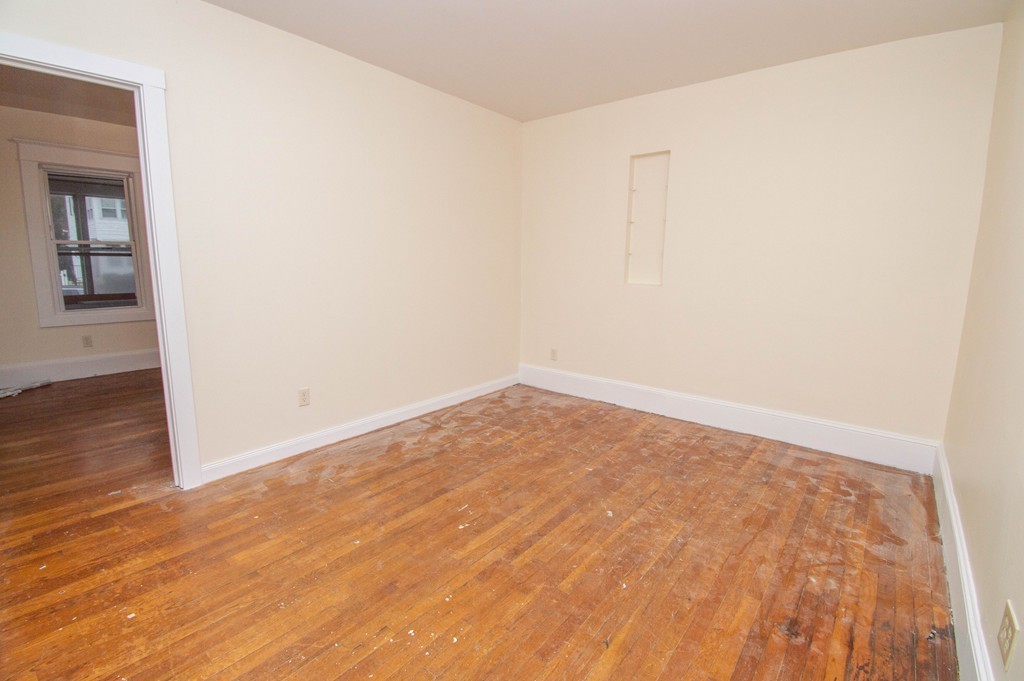 40-42 Mazarin Street Springfield, MA 01151 - Photo 8 of 14 Gallery Image 8