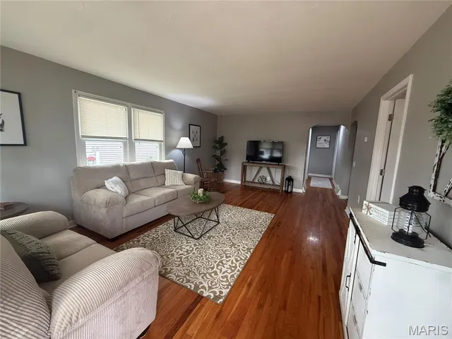 $202,000 | 911 West Exchange Street, Jerseyville, IL 62052