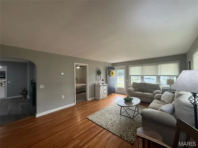 $202,000 | 911 West Exchange Street, Jerseyville, IL 62052