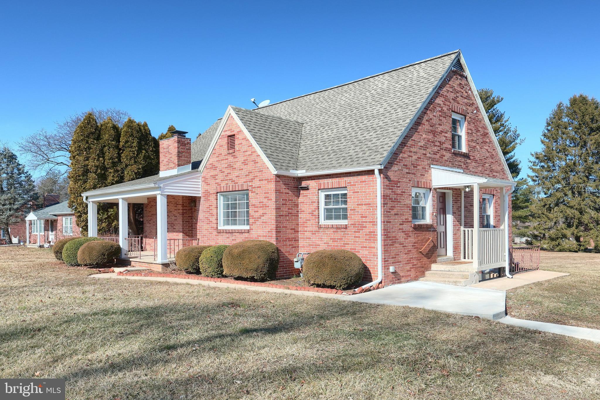 167 Homeland Road York, PA 17403 - Photo 4 of 41