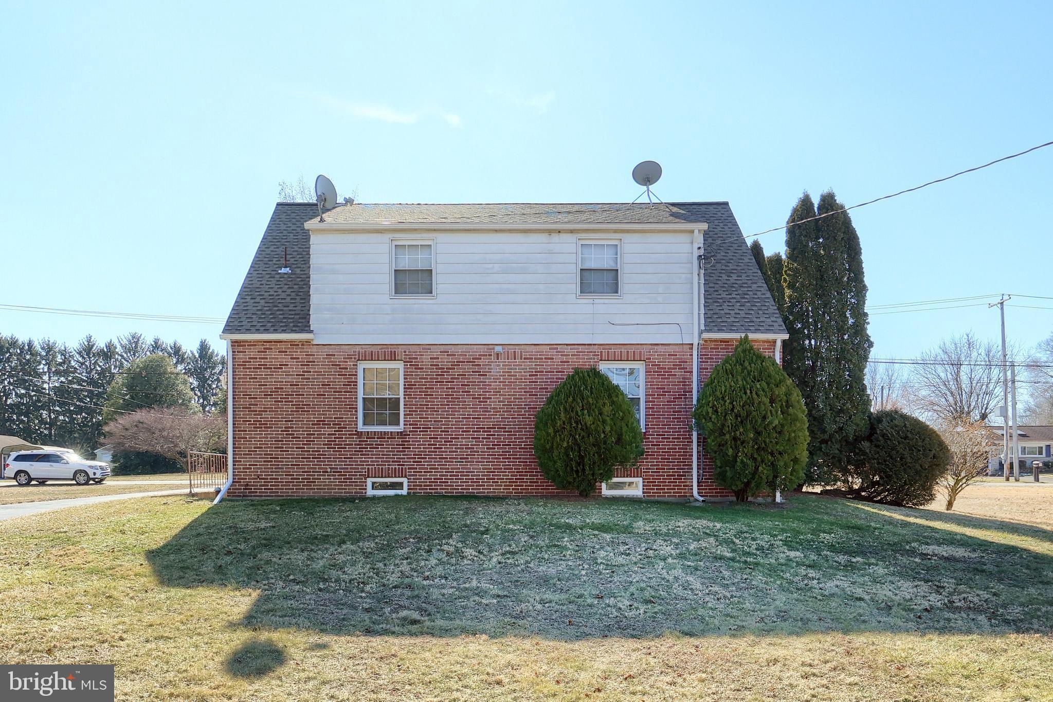 167 Homeland Road York, PA 17403 - Photo 6 of 41