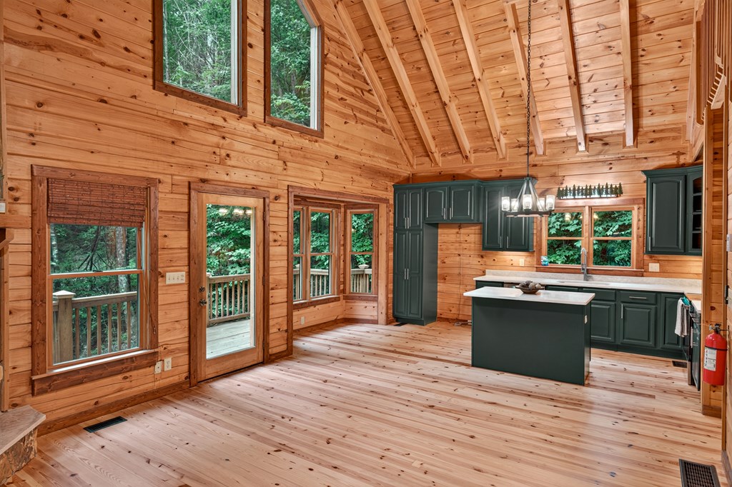 357 Hemlock Trail Blue Ridge, GA 30513 - Photo 7 of 24