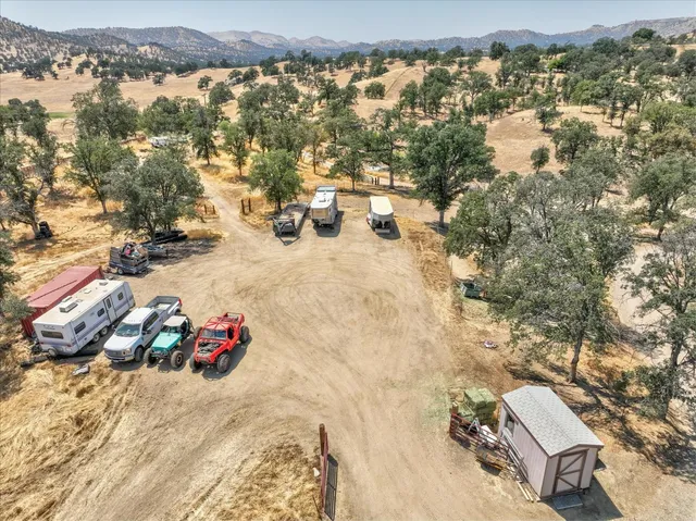 $675,000 | 14982 Morgan Canyon Road, Prather, CA 93651