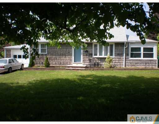 17 Pennington Road New Brunswick, NJ 08901 - Photo 3 of 3 Gallery Image 3