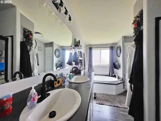 $325,000 | 606 Mildred Street, Enterprise, OR 97828