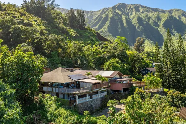 $2,000,000 | 47-483 Pakai Place, Kaneohe, HI 96744