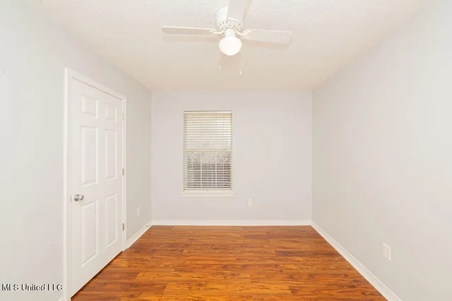 $305,000 | 99118 Koloa Street, Diamondhead, MS 39525