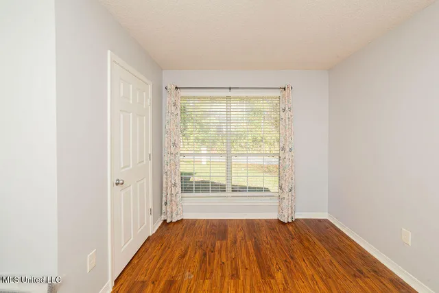 $305,000 | 99118 Koloa Street, Diamondhead, MS 39525