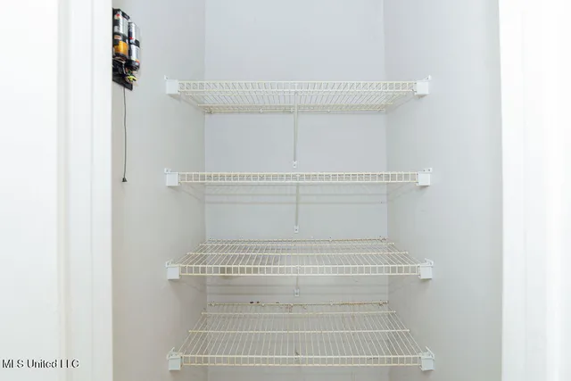 $305,000 | 99118 Koloa Street, Diamondhead, MS 39525