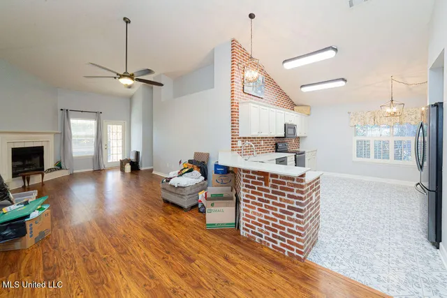 $305,000 | 99118 Koloa Street, Diamondhead, MS 39525