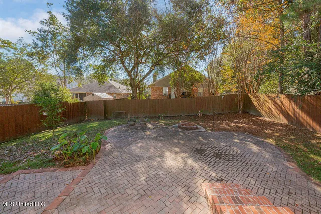 $305,000 | 99118 Koloa Street, Diamondhead, MS 39525