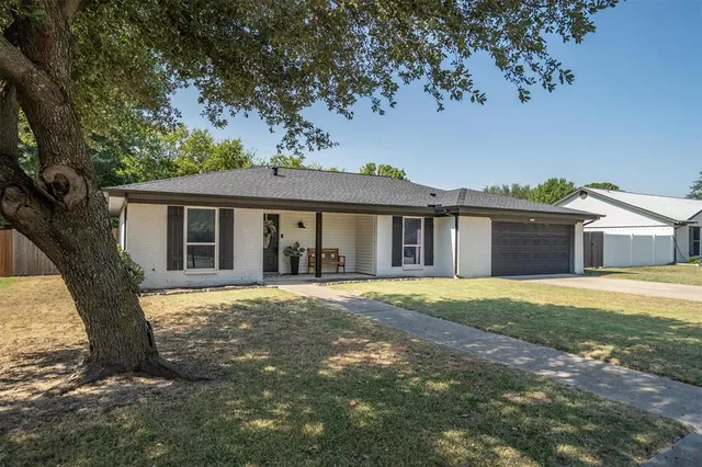 $365,000 | 2717 Prestondale Drive, Hurst, TX 76054