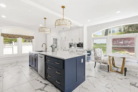 $2,495,000 | 112 Highland Avenue, Winchester, MA 01890