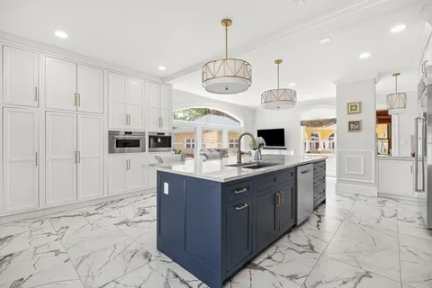 $2,495,000 | 112 Highland Avenue, Winchester, MA 01890