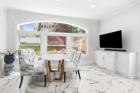 $2,495,000 | 112 Highland Avenue, Winchester, MA 01890