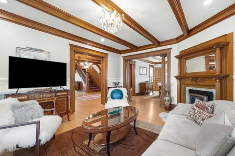 $2,495,000 | 112 Highland Avenue, Winchester, MA 01890