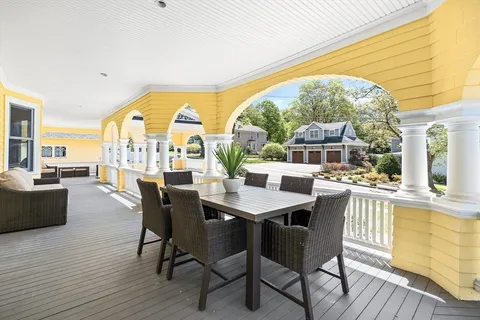 $2,495,000 | 112 Highland Avenue, Winchester, MA 01890