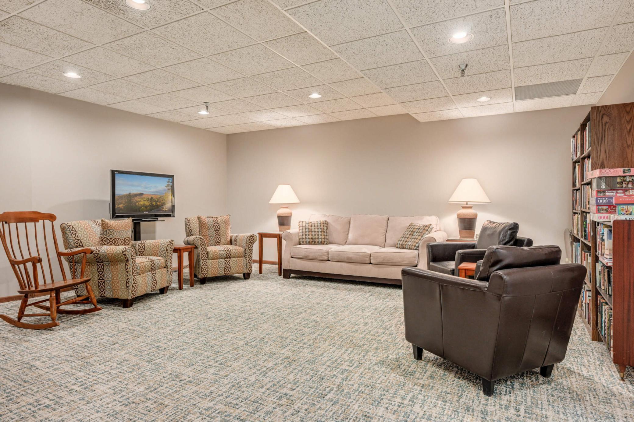 6085 Rowland Road, Unit 208 Minnetonka, MN 55343 - Photo 32 of 38 Gallery Image 32