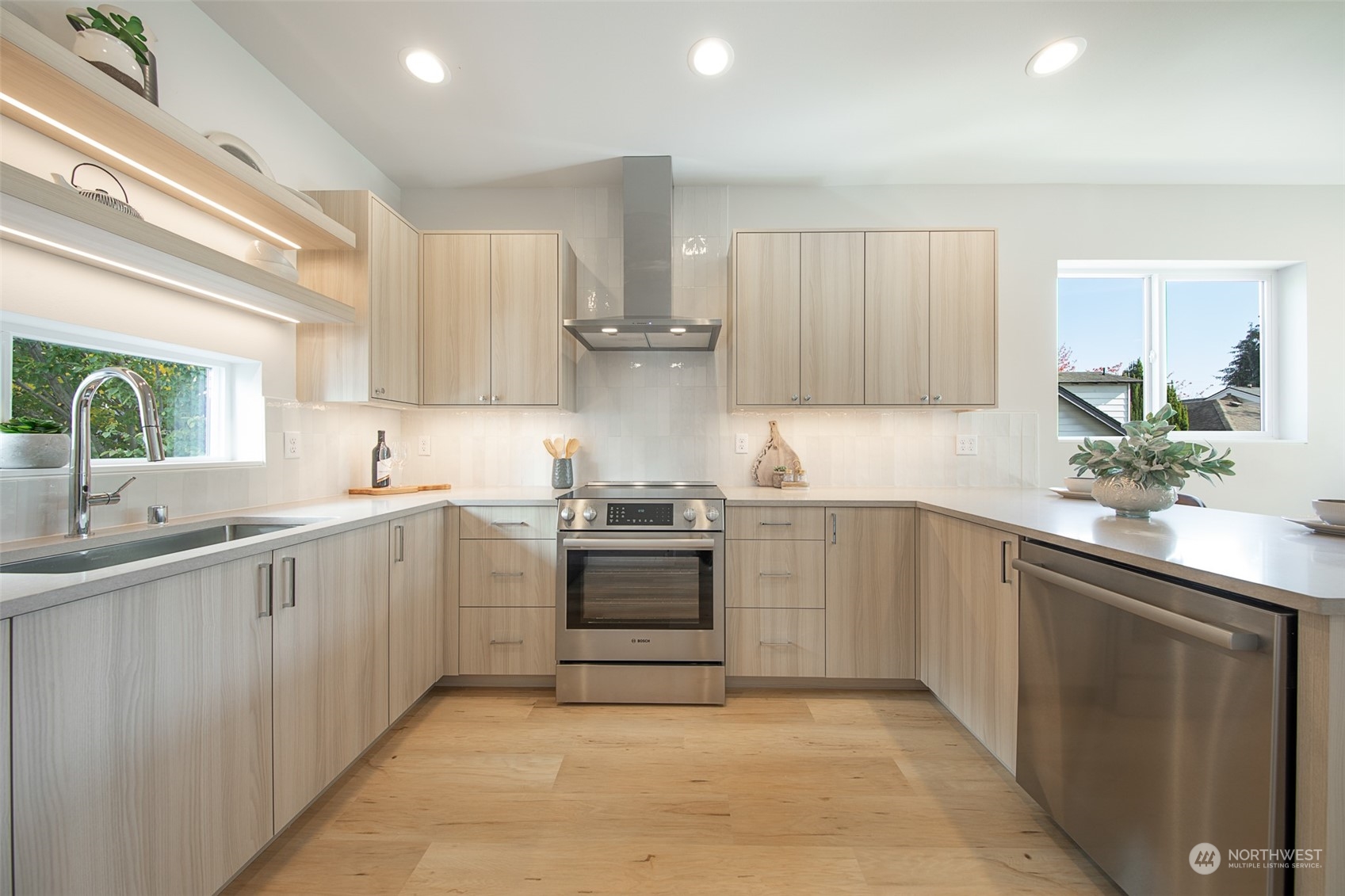 619 North 48th Street, Unit B Seattle, WA 98103 - Photo 11 of 40 Gallery Image 11