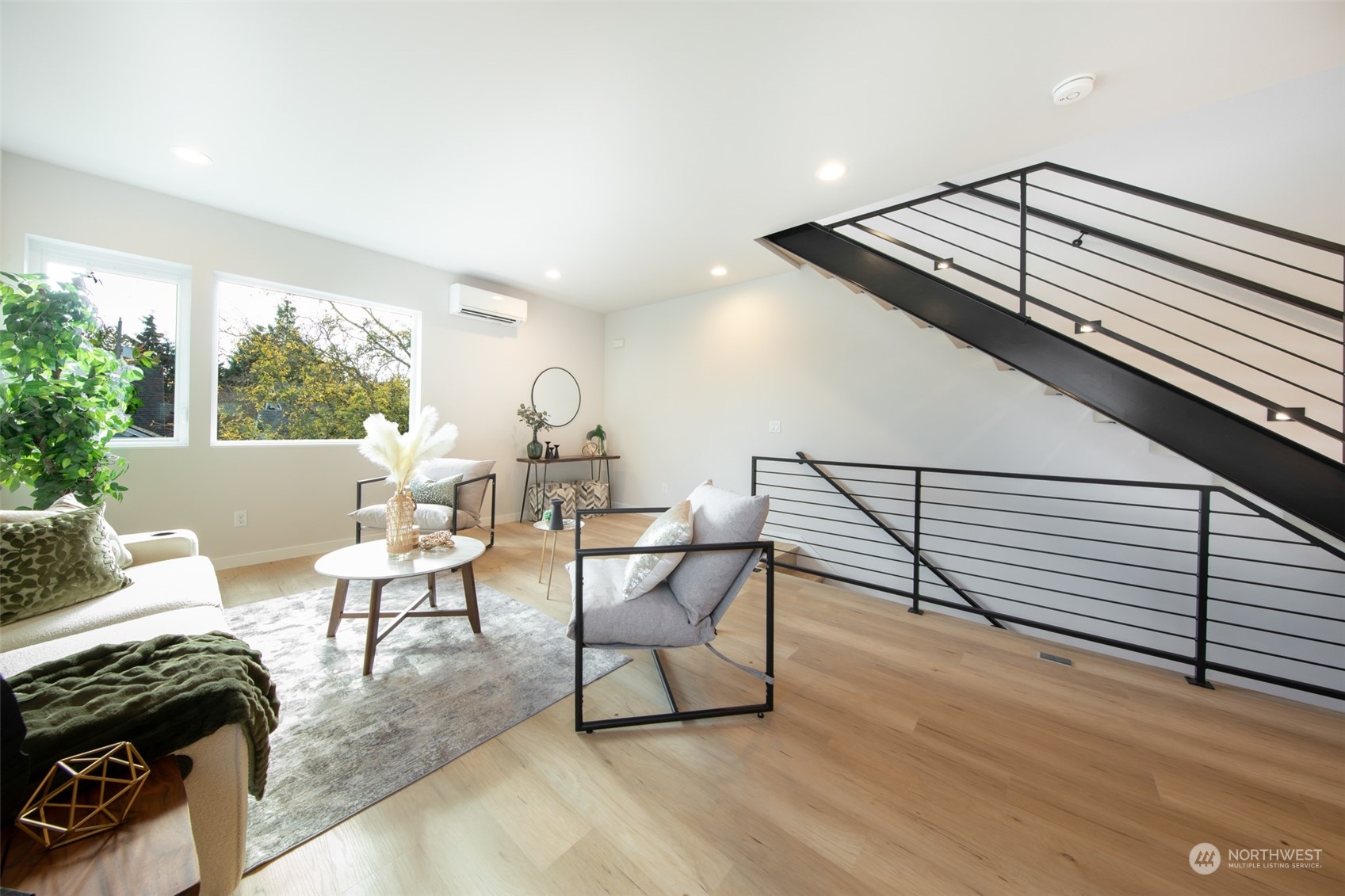 619 North 48th Street, Unit B Seattle, WA 98103 - Photo 14 of 40 Gallery Image 14
