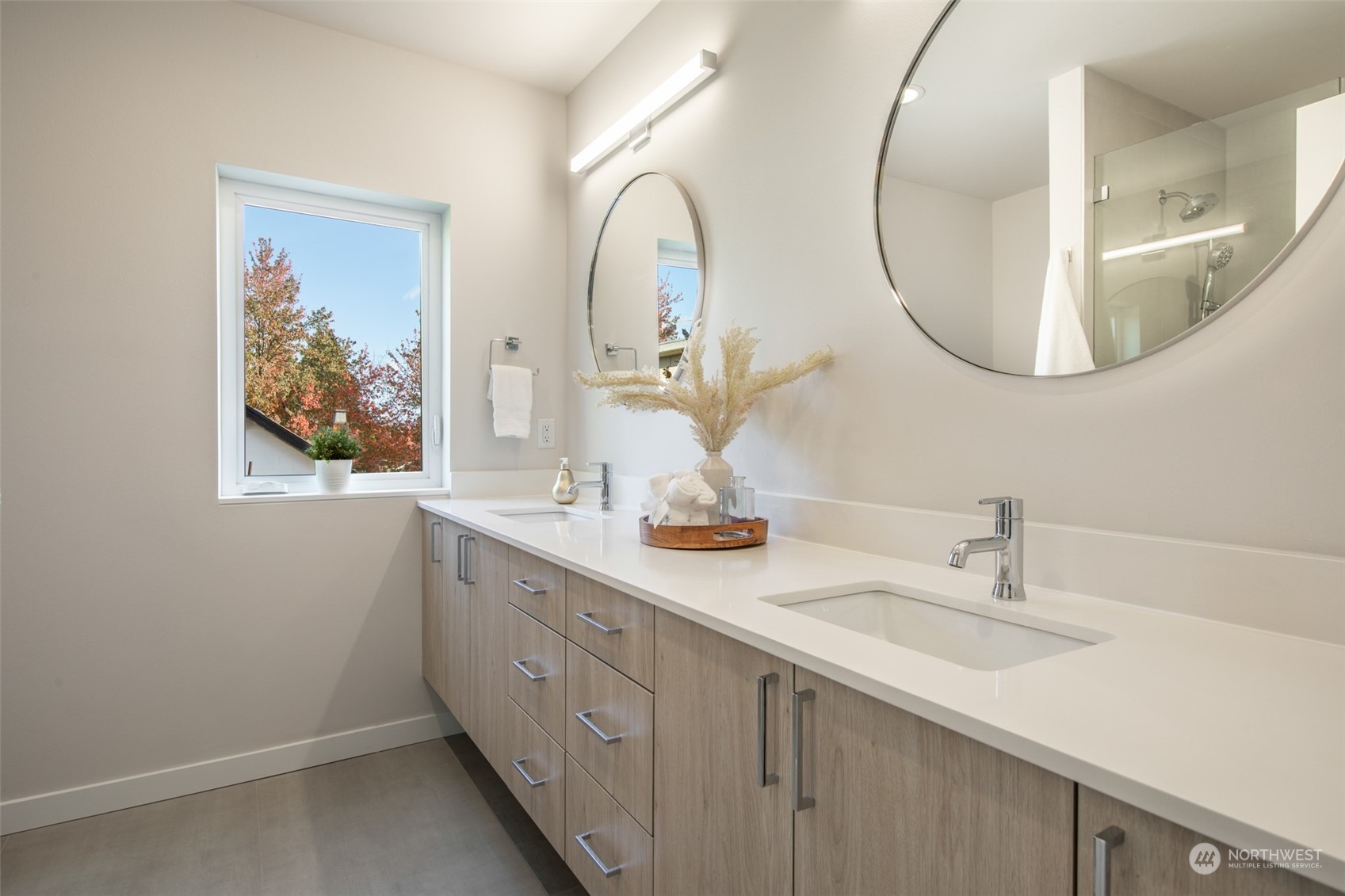 619 North 48th Street, Unit B Seattle, WA 98103 - Photo 17 of 40 Gallery Image 17
