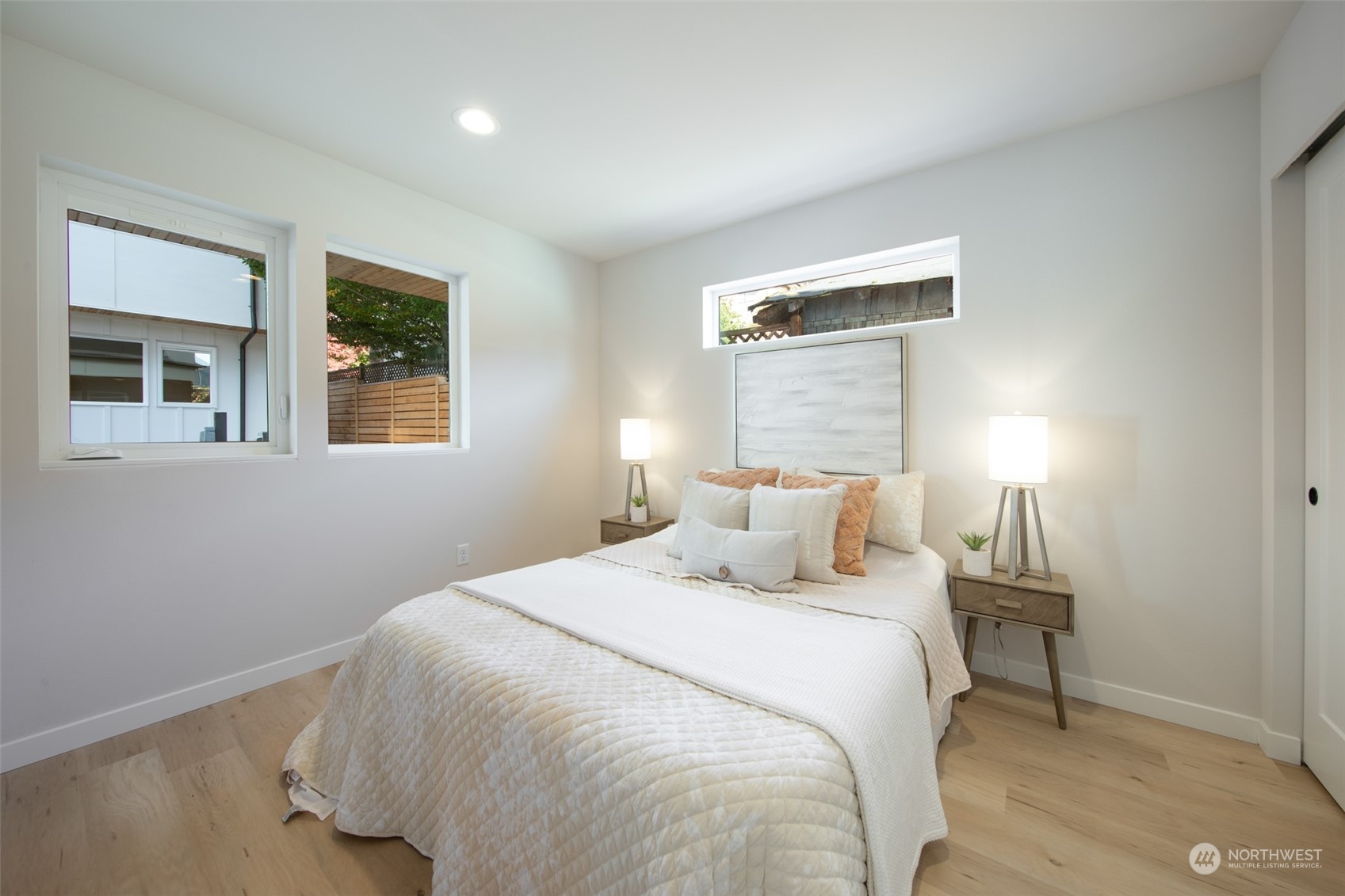 619 North 48th Street, Unit B Seattle, WA 98103 - Photo 4 of 40 Gallery Image 4