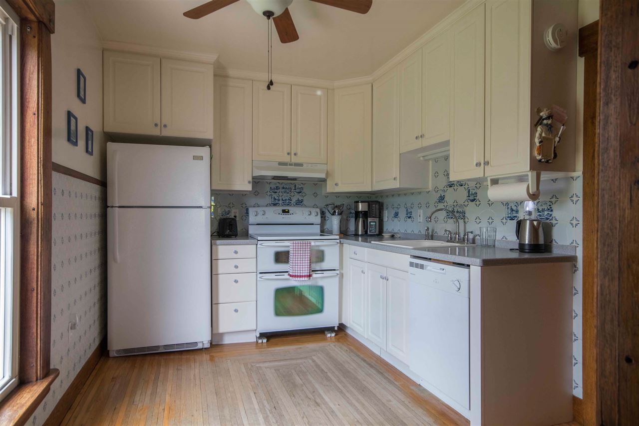 1633 Dover Road Epsom, NH 03234 - Photo 12 of 32