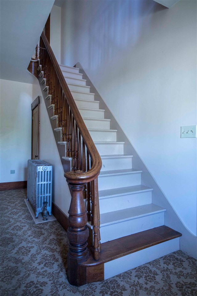 1633 Dover Road Epsom, NH 03234 - Photo 23 of 32
