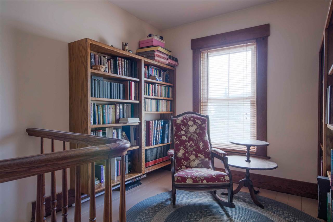 1633 Dover Road Epsom, NH 03234 - Photo 24 of 32