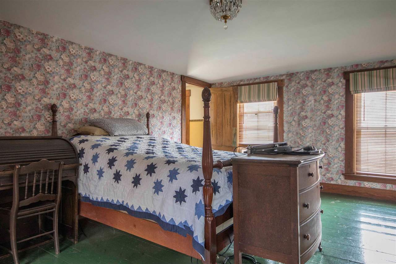 1633 Dover Road Epsom, NH 03234 - Photo 27 of 32