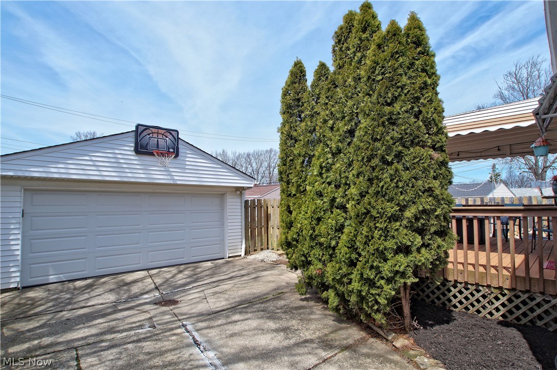 652 Pendley Road Willowick, OH 44095 - Photo 25 of 26