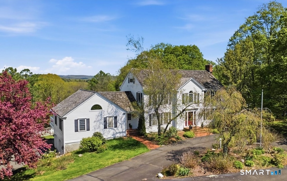 25 Highmeadow Lane Roxbury, CT 06783 - Photo 2 of 39