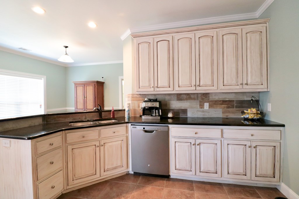 150 Roseanne Loop Hamilton, GA 31811 - Photo 8 of 24 Gallery Image 8