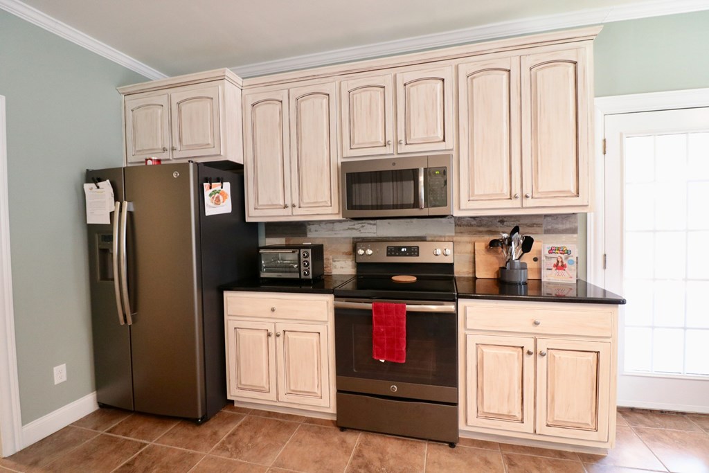 150 Roseanne Loop Hamilton, GA 31811 - Photo 9 of 24 Gallery Image 9