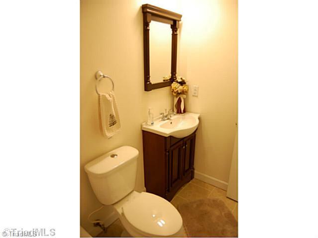 1428 Vestal Road Rural Hall, NC 27045 - Photo 10 of 15 Bath.