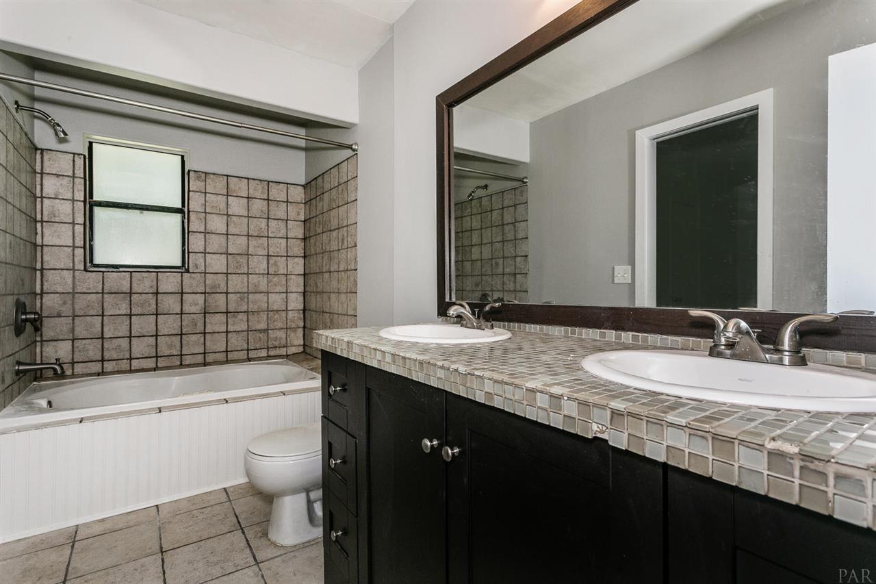 5401 Kauffman Road Milton, FL 32583 - Photo 18 of 31 Gallery Image 18