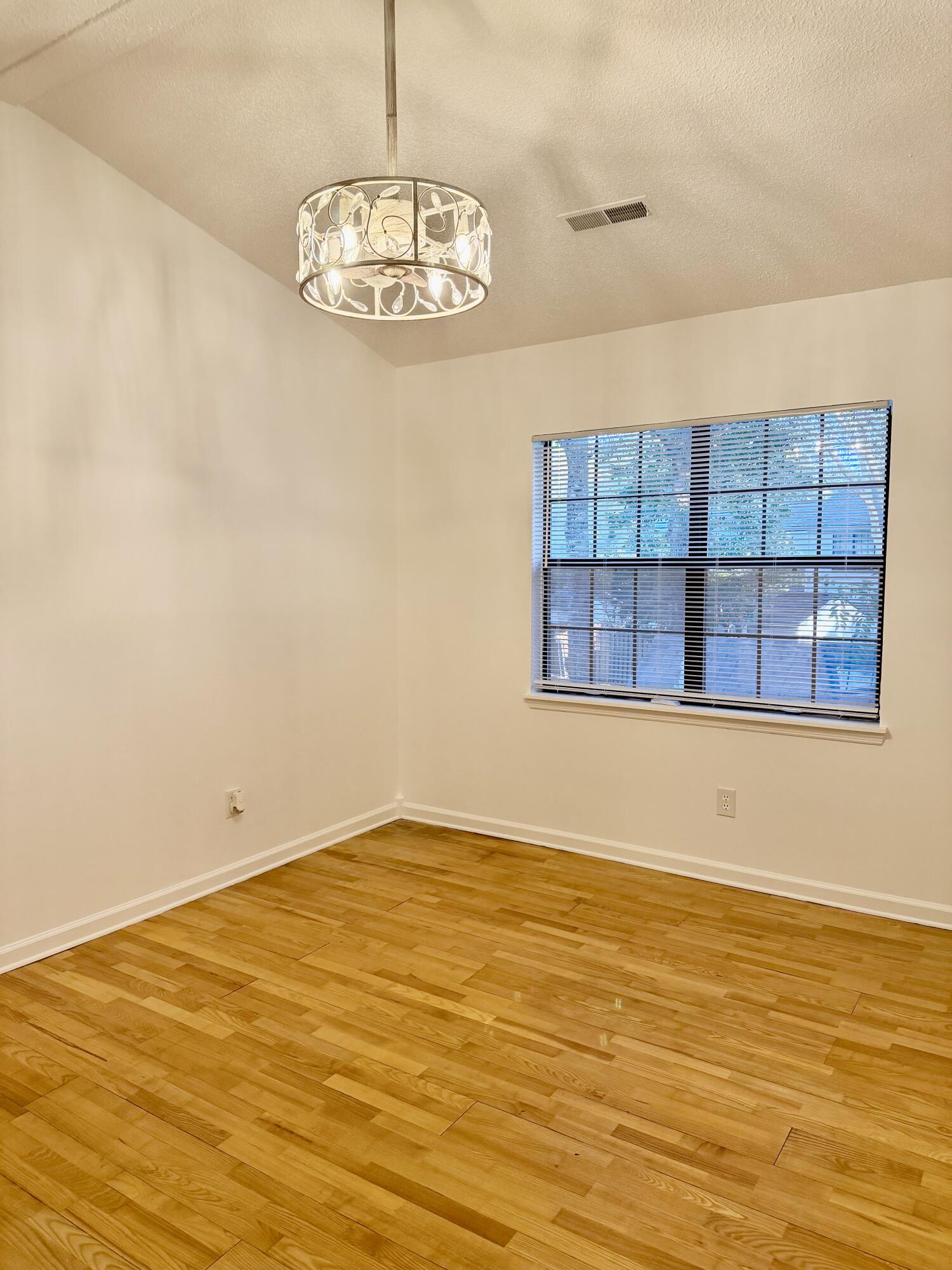 76 Indigo Lane Goose Creek, SC 29445 - Photo 9 of 19 IMG_2569