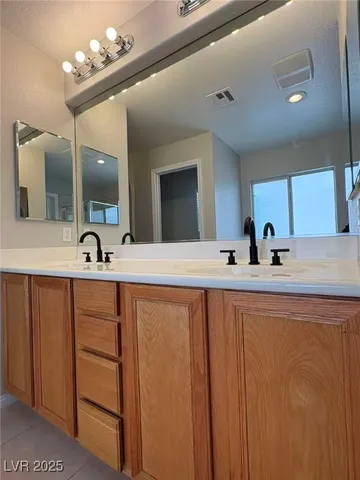 $2,090 | 8908 Bonneville Peak Court, Las Vegas, NV 89148