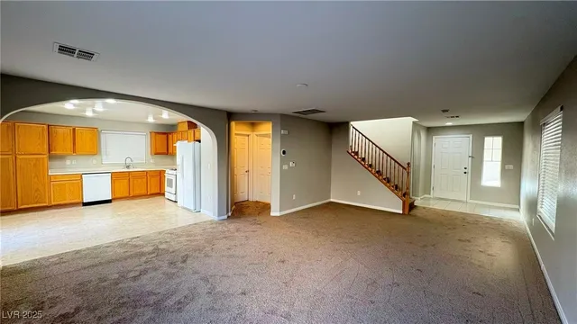 $2,090 | 8908 Bonneville Peak Court, Las Vegas, NV 89148