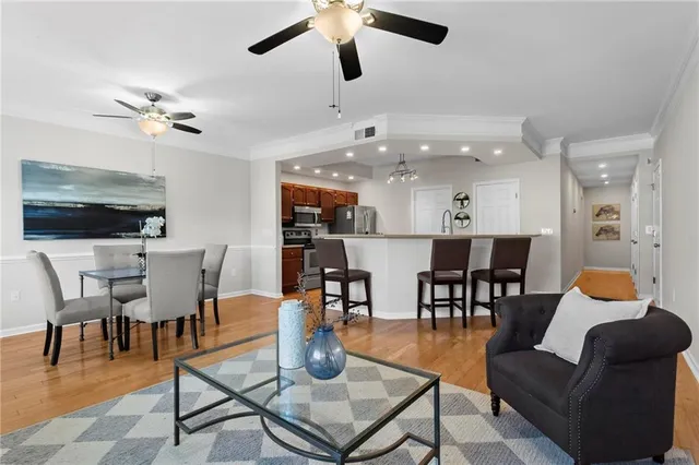 $298,000 | 2700 Pine Tree Road Northeast, Unit 3009, Atlanta, GA 30324