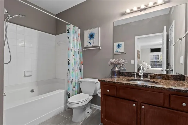 $298,000 | 2700 Pine Tree Road Northeast, Unit 3009, Atlanta, GA 30324