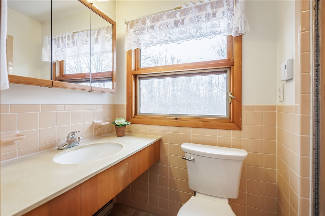 2327 Gorham Road Seneca, NY 14561 - Photo 34 of 48 Ensuite bathroom